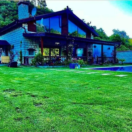 Gizlibahcekabakoz Villa *