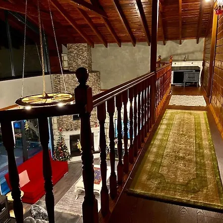 Gizlibahcekabakoz Villa *